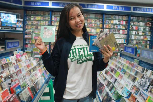 Yeey finally bisa pamerin foto ini ,buat ikutn acra paling hits <a href="/987Genfm/">987 Gen FM</a> ,kalo gw menng biar tambh seru gw bkal ajAk <a href="/nanda_poem/">Nandapoem</a> #GENKONSER