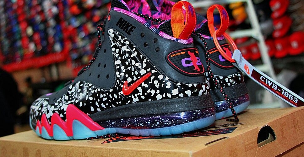 leviplay's tweet photo. @SBDetroit #UnderRated #sneakerwars #SneakerExchange #sneakerhead.  just got these. Super lit. https://t.co/paOaKycvfz
