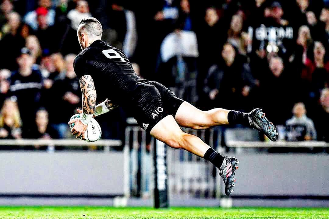 Happy birthday big bang Perenara!!!!  