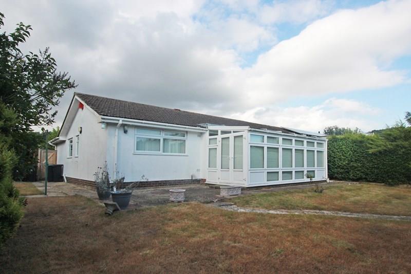 Offered for sale on a chain free basis with huge potential to extend 
(subject to usual permissions) 
CLICK HERE: goo.gl/sAmHqY