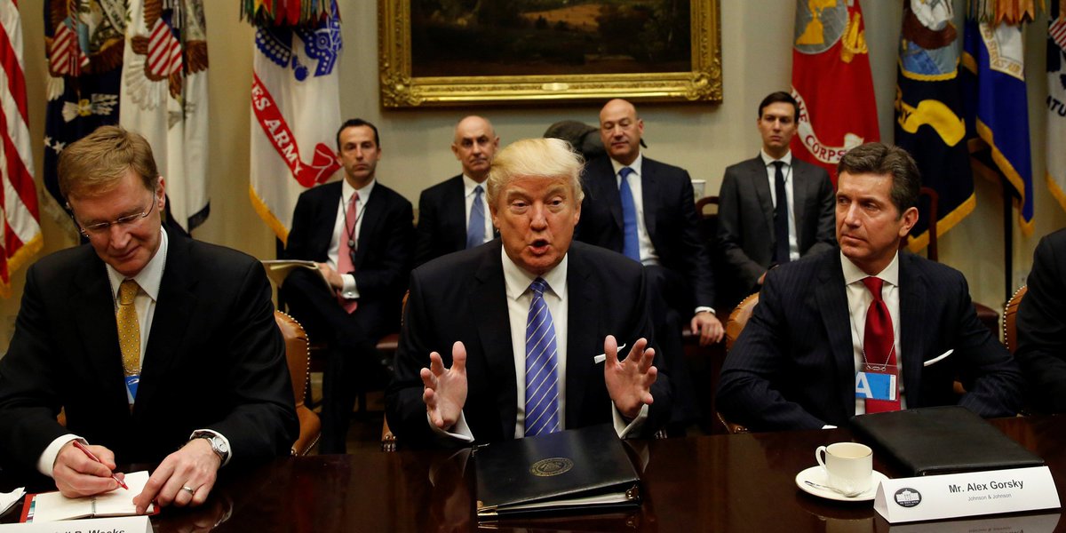 HuffPostPol's tweet photo. Trump pulls U.S. out of Trans-Pacific Partnership trade deal https://t.co/9NUk872HDQ https://t.co/ZrzkWowJJL