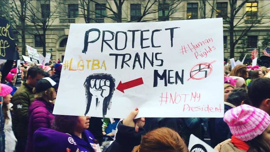 #womensmarchonwashington #womensmarch #protecttranslives #ftm ift.tt/2iZbiSL Join the #UNselfies revoluti…