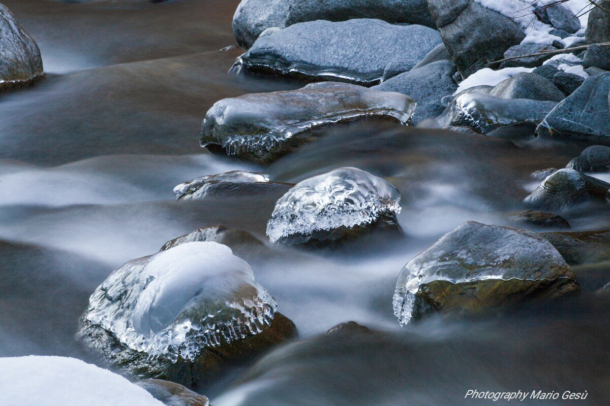 lm_valli_fiori's tweet photo. #Ossola is a land shaped by #water.
A tribute to water, snow and ice in these wonderful shots.
@sweet_mountains https://t.co/V2tA0XMiIk