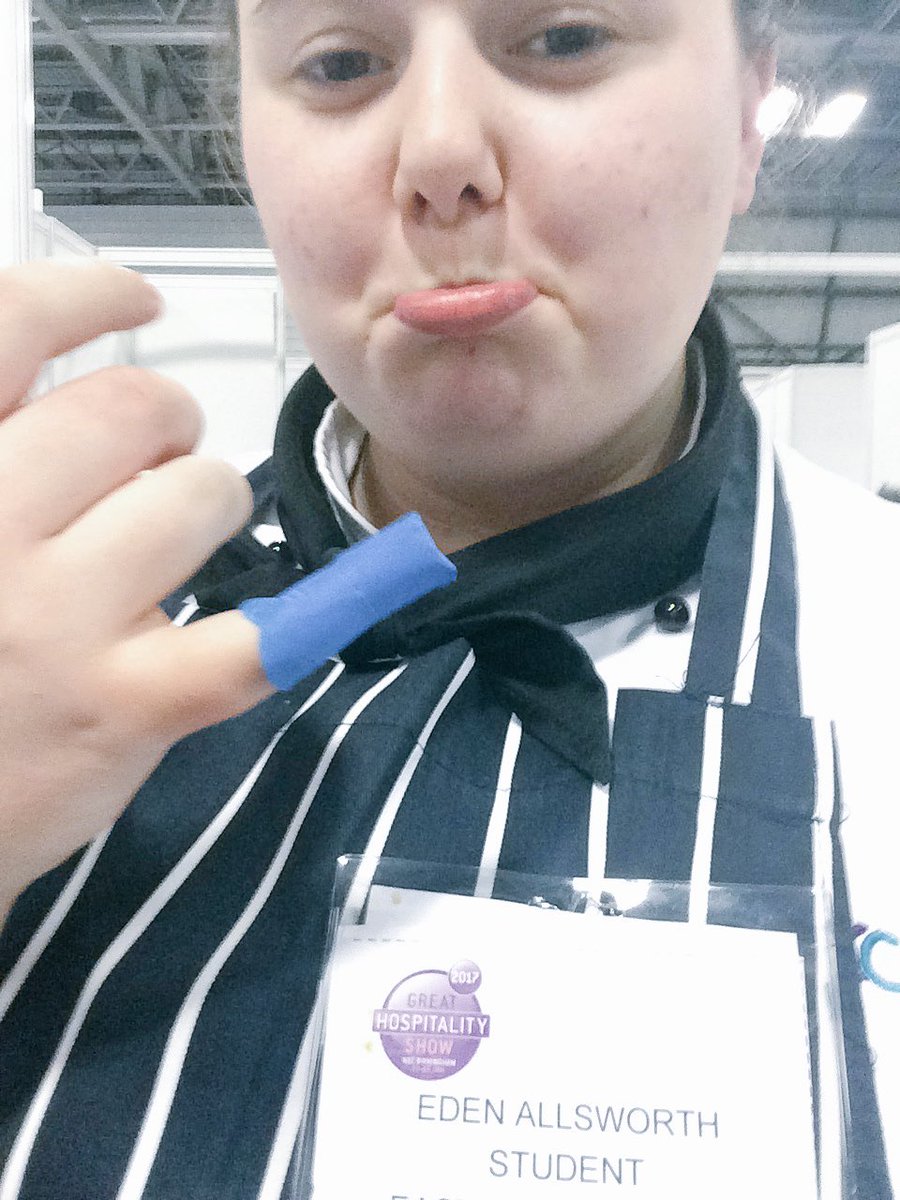 Edenallsworth's tweet image. I may have cut my finger at @HospShow but doesn't stop me from finishing the job of competing #pushingon #finishwhatyoustart @ChefAllsworth