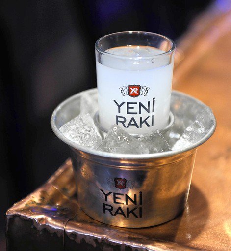 WellEvasion's tweet photo. Savez-vous que le « Raki » est une boisson alcoolisée très prisée d'une partie de la population turque? https://t.co/Bgg2DyshXY