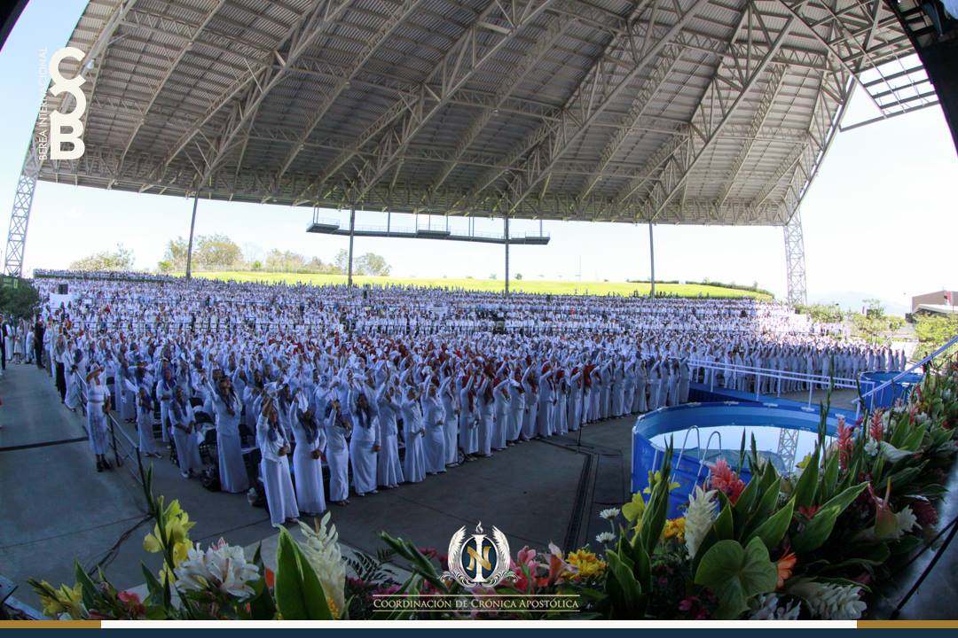 BereaInter's tweet photo. Abre el Apóstol Naasón Joaquín grandioso tiempo de Costa Rica

Domingo, 22 de enero de 2017

#GiraUniversal2017 
#WeAreLight 
#LLDM https://t.co/I9Qg86GkMV