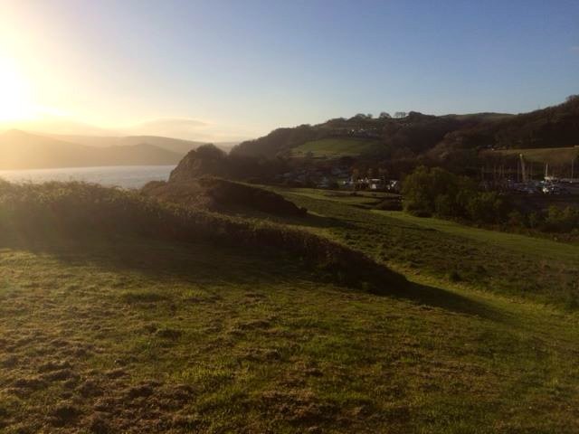 Watermouth_Cove's tweet photo. Got the Monday Blues? How about some sunny #WatermouthCove motivation to cheer you up! #BringOnSummer2017 #Staycation #Devon https://t.co/0bbjgOR0sD