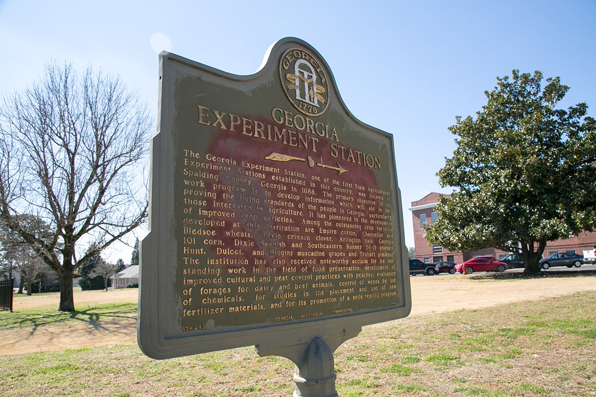 jfrum's tweet image. #UGA turns 232 years old this week. #PublicService has always been part of our #mission. #UGAServes
t.uga.edu/2MO