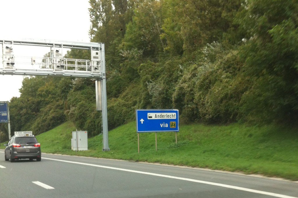 ContactNews's tweet photo. « Brouilleur d’ondes GPS » : L' #UPTR demande la suspension de la taxe kilométrique ! https://t.co/vnp44hnkyA