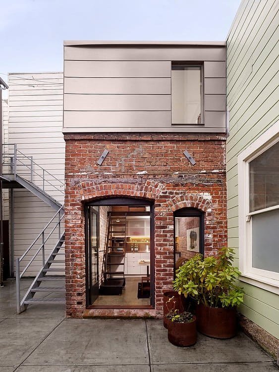 EddysFloors's tweet photo. A Boiler Room Turned Perfect, Tiny House https://t.co/ntU6g58Sze #homedecor https://t.co/XUJ0r92JWo