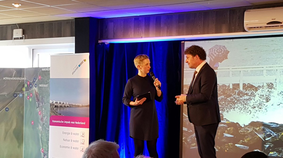 #Afsluitdijk biedt kansen voor ondernemers. Gedeputeerde <a href="/KlaasKielstra/">Klaas Kielstra</a> <a href="/provfryslan/">Provincie Fryslân</a> opent bijeenkomst in Makkum