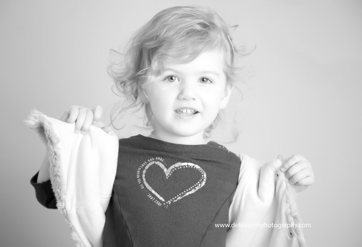 DebraJanePhotos's tweet photo. So much character for a 2 year old :)

Practicing before entering her to @BizzykidzAgency https://t.co/DUj0x6hB0P