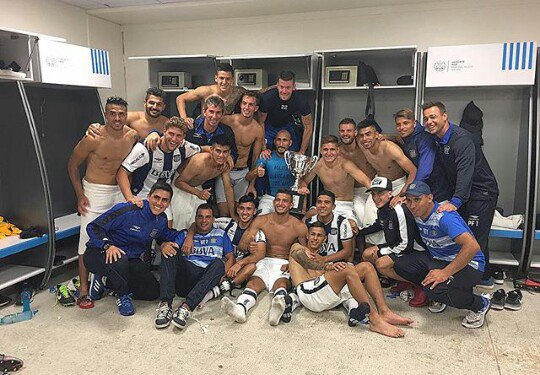 PlanetaCAT's tweet photo. Un grupo unido q dan todo por la camiseTa.
#VamosTalleres https://t.co/YnZfUGiHeP