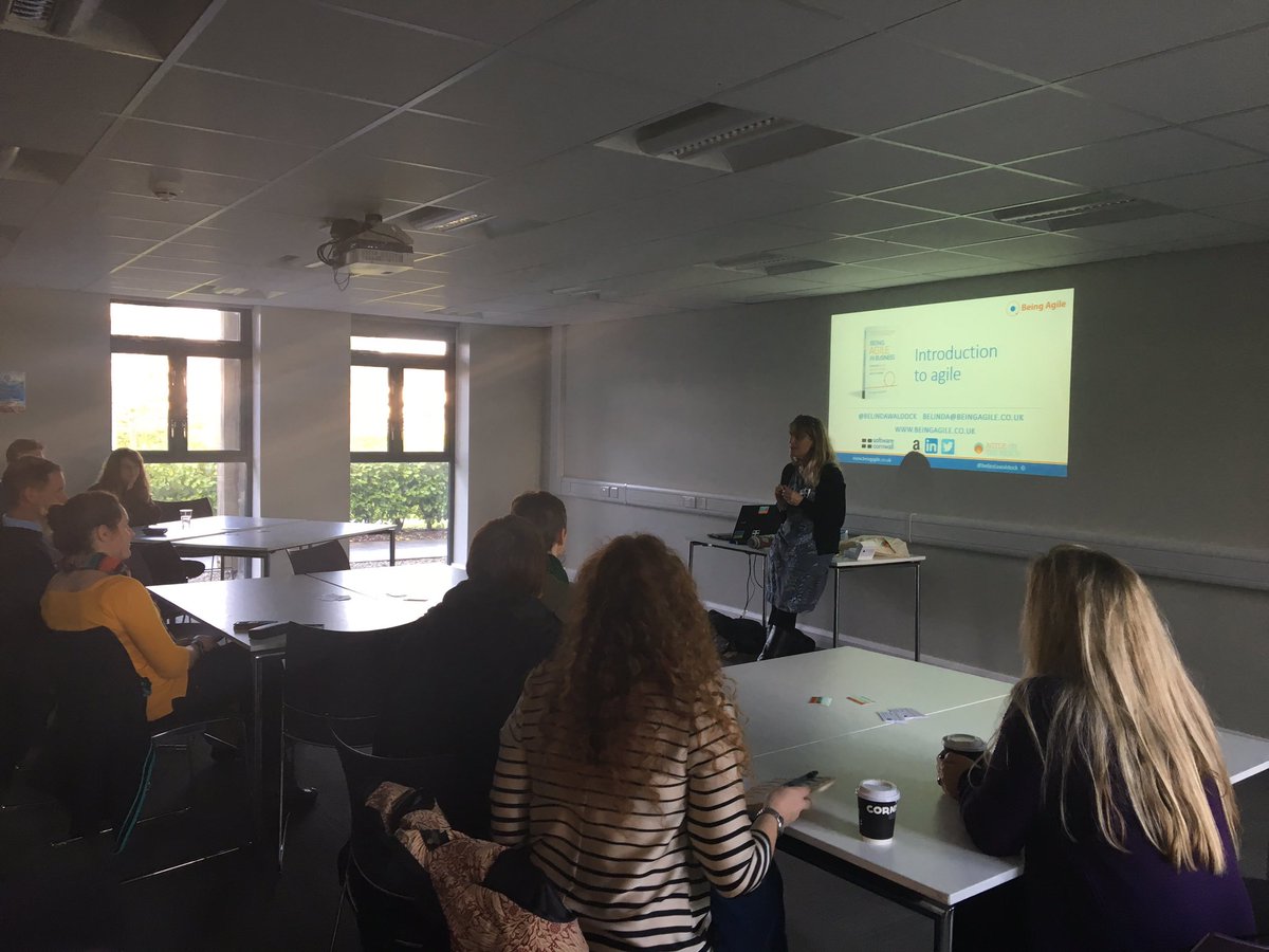 TechCornwall_'s tweet photo. @belindawaldock is running a workshop on being Agile!#SCBCE17 https://t.co/u8raTZH8cn