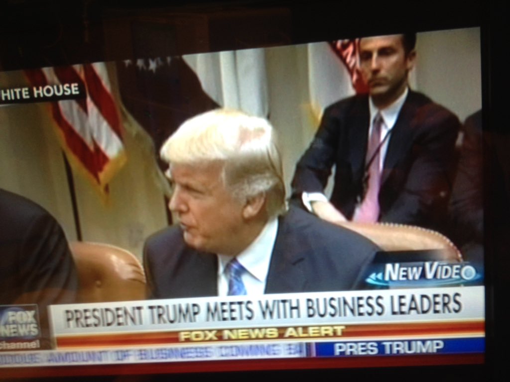 erickidneyquest's tweet photo. #PresidentDonaldTrump takes care of business with all the top world's business leaders from Dell, Ford, and others. #MAGA #TakingCareOfUSA https://t.co/voUXfteksn