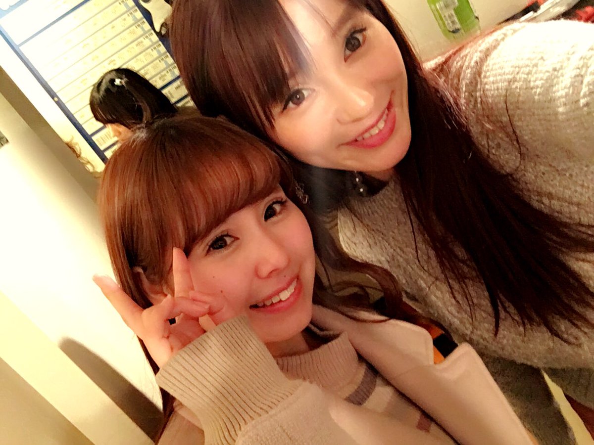 秋谷綾乃 A Twitter 赤坂so Da来てくれた方ありがとうございました 今日も楽しかったです 田辺あすかちゃんとかれんちゃんとりょんと私立シトロン学園さんと 今日はすごく眠たいのと 明日映画の方のお仕事なので 今から15分だけやります T Co