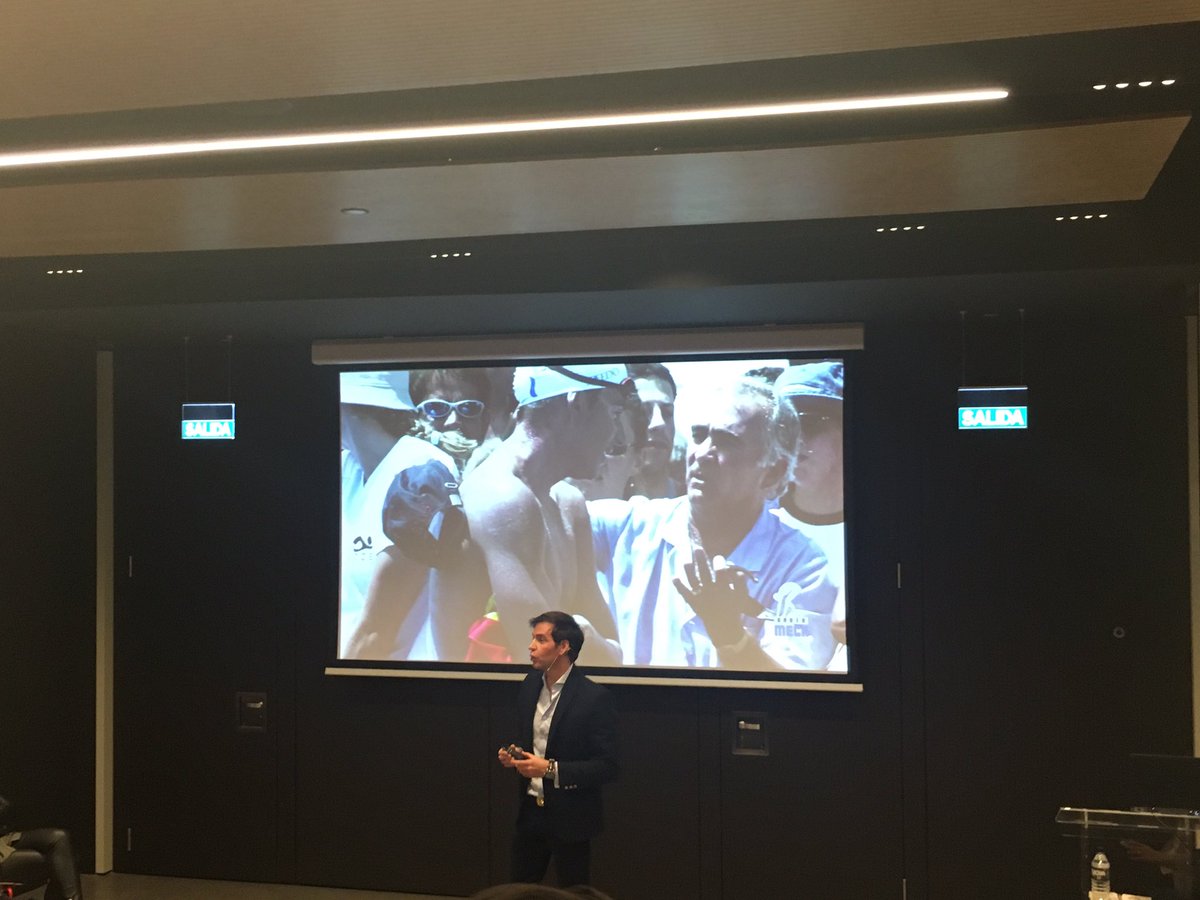 Empezar la semana con charlas inspiradoras como la de <a href="/_davidmeca/">David Meca</a> es 🔝#comunicacion