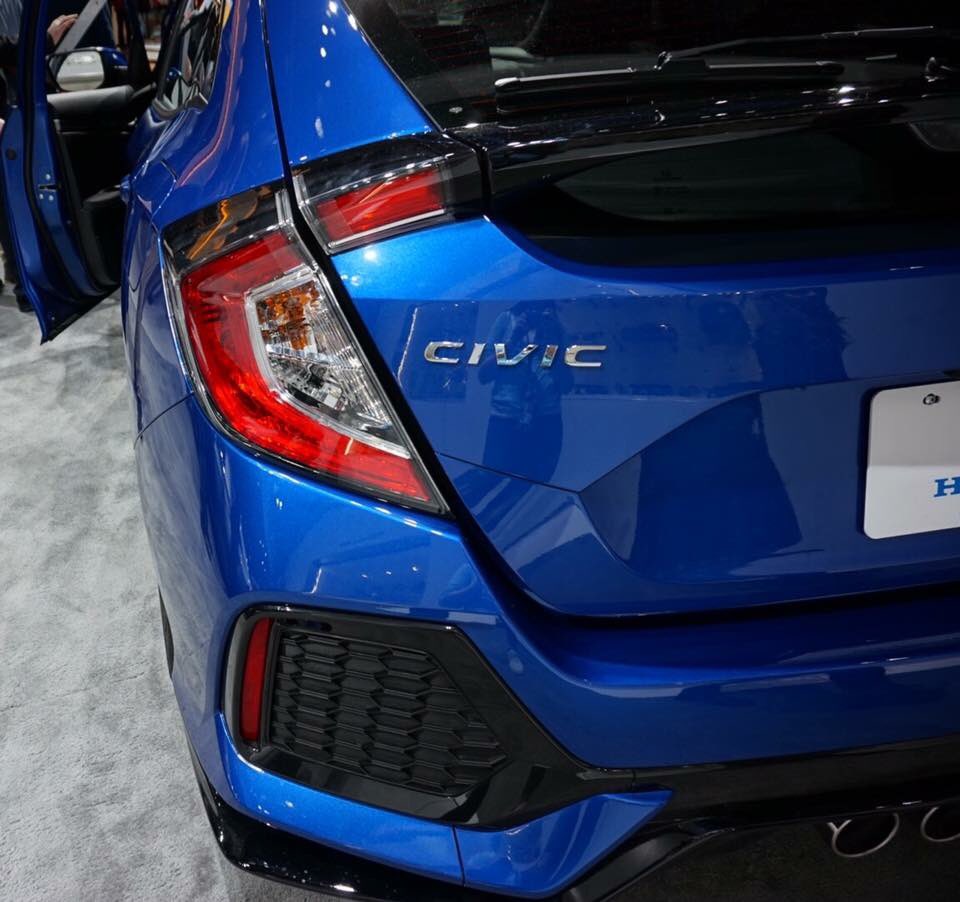 emilyreddy_'s tweet photo. some of my favorite pics #DetroitAutoShow #DrivePartyRepeat https://t.co/8izTkjstbI