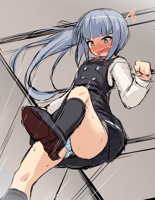 このあと、霞に滅茶苦茶踏まれた。
僕はただ、天井の梁を数えていただけなのに。
#艦これ版深夜の真剣お絵描き60分一本勝負 #艦これ版真剣お絵描き60分一本勝負_20170123 