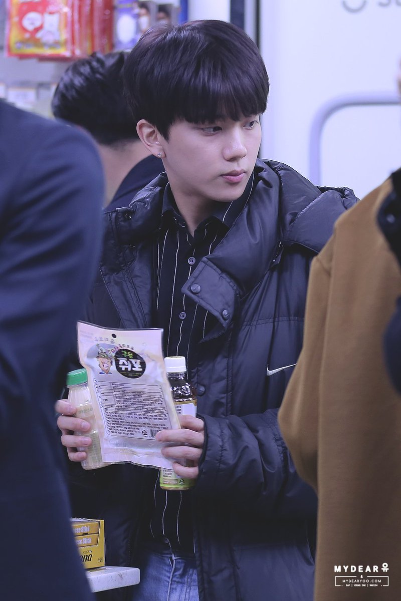mydearyoo940124's tweet photo. 영재오빠 생일축하해용❤ https://t.co/63LAeZYUTc