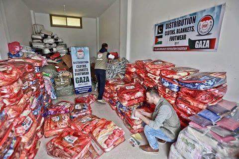saadi4pak's tweet photo. #FIFPakistan started distribution of cloths, blankets and footwear in #Gaza.
#FIFinGaza #WinterPackage2017 #Donate https://t.co/i5Ed9HfoiZ