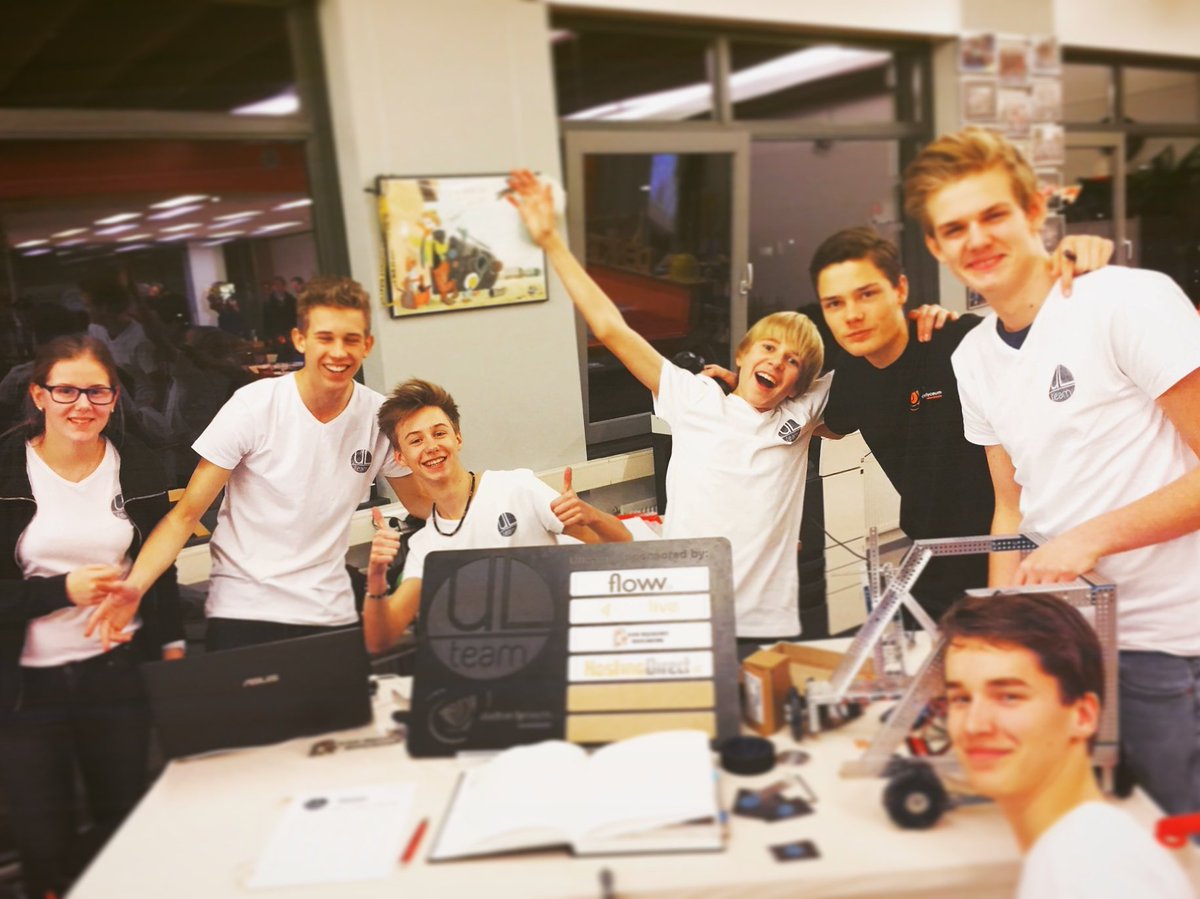 ulteamftc's tweet photo. De open dag van afgelopen vrijdag was zeker geslaagd! Veel lol gehad en veel nieuwe mensen ontmoet. Ronduit super https://t.co/gz4r8sRYai