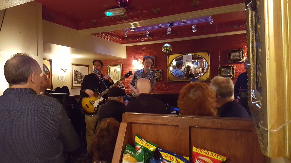 PillarsofHercu1's tweet photo. @TheFHband jazzing up the Pillars of Hercules @PillarsofHercu1 every Sunday! https://t.co/HZZthZZMii