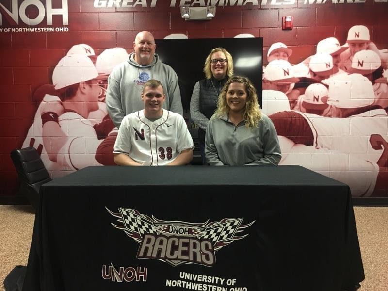 MarysvilleBB's tweet photo. Congrats to the Wiseman family. Job well done. Marysville baseball signing day will be March 7. PTBM. Keep rolling https://t.co/Rt2b51QcAu