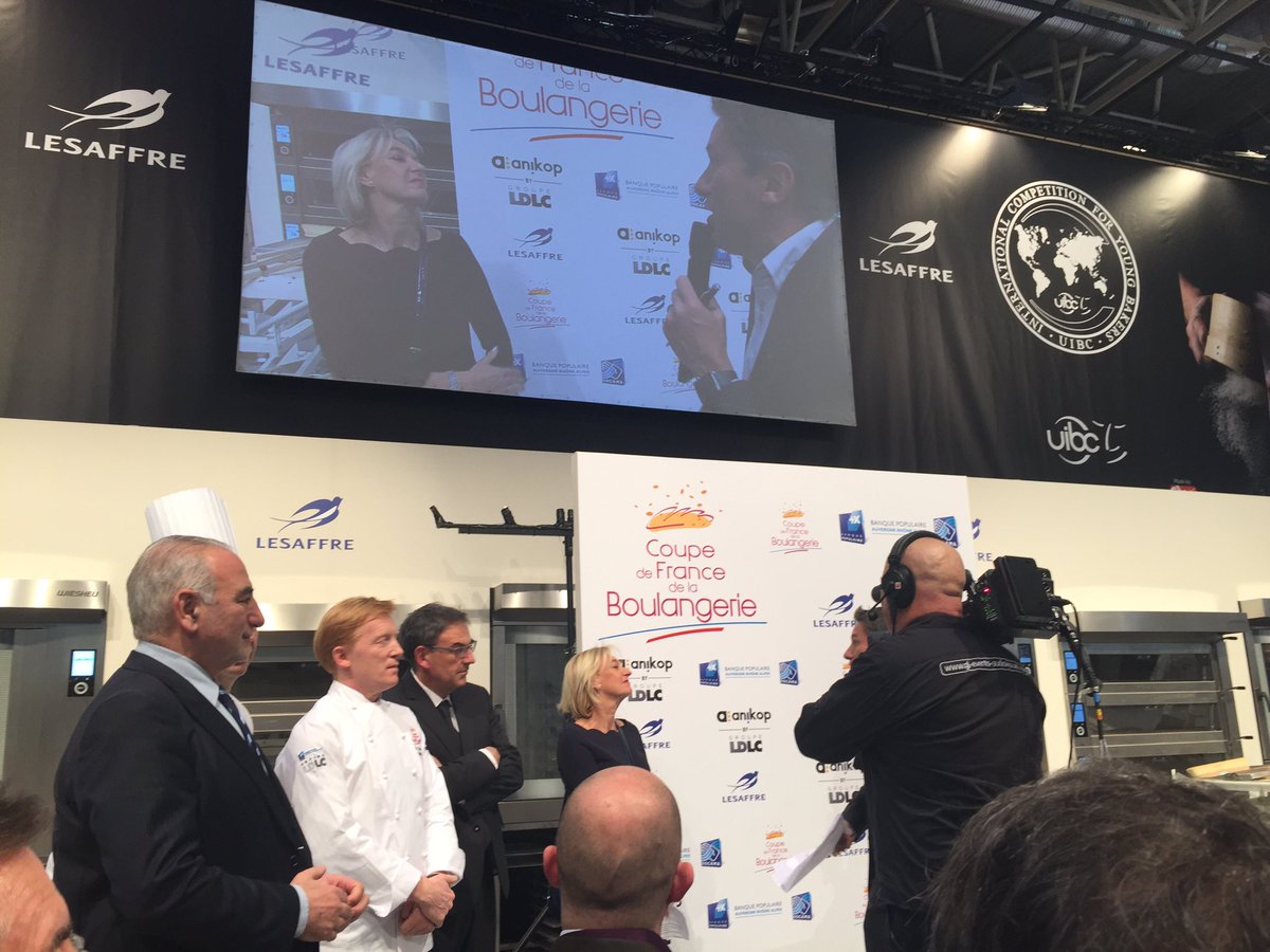 VictoriaParshin's tweet photo. @DecollogneBio -Farine Officielle de Coupe de France de la Boulangerie - remise des prix @Sirha_Lyon https://t.co/jMDh33Tt5X