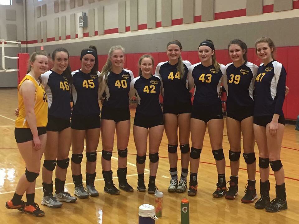 77diggerdad's tweet photo. 17 ThunderKats in Gold Pool. 3rd overall. Strong competition. Good 1st outing. #thegameteachesthegame #vbfun @SEIVBC @Tracy45525565 https://t.co/e9v3KSBI2G