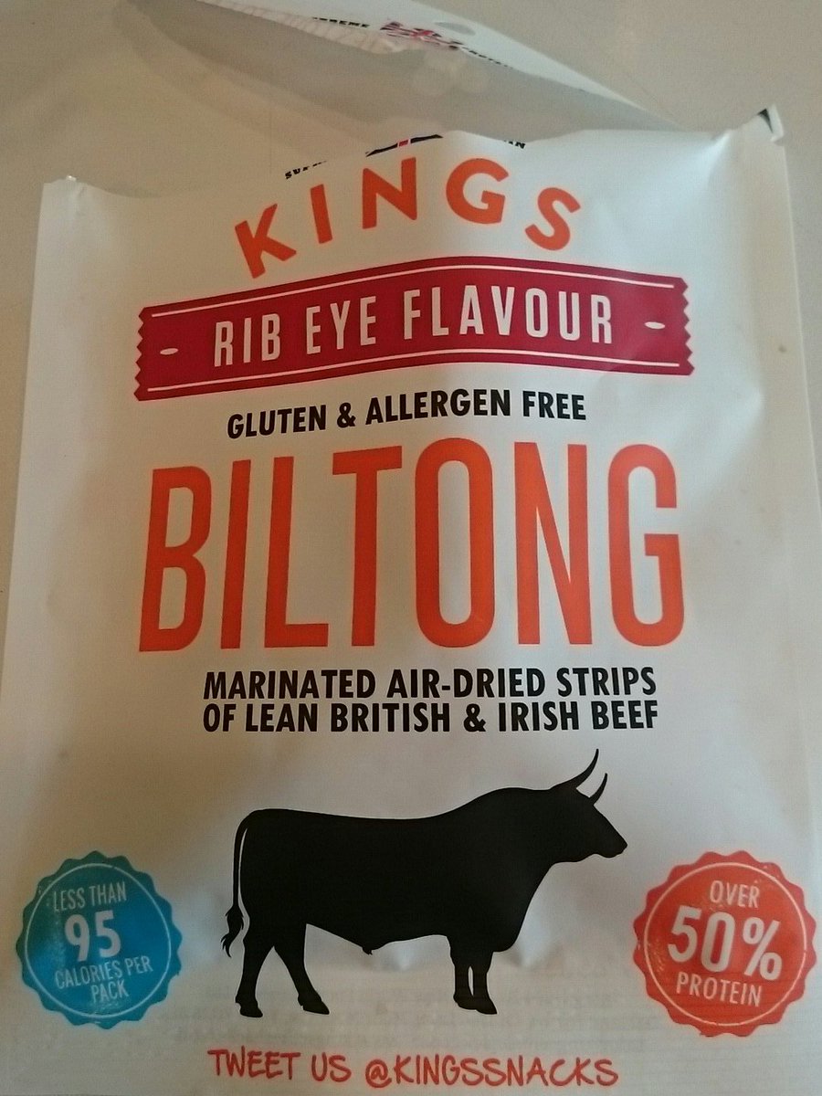 PoppyLeitch's tweet photo. After a productive day of training @kingssnacks always gets my energy levels back up #jerkyaddict https://t.co/6iZb3YMkce
