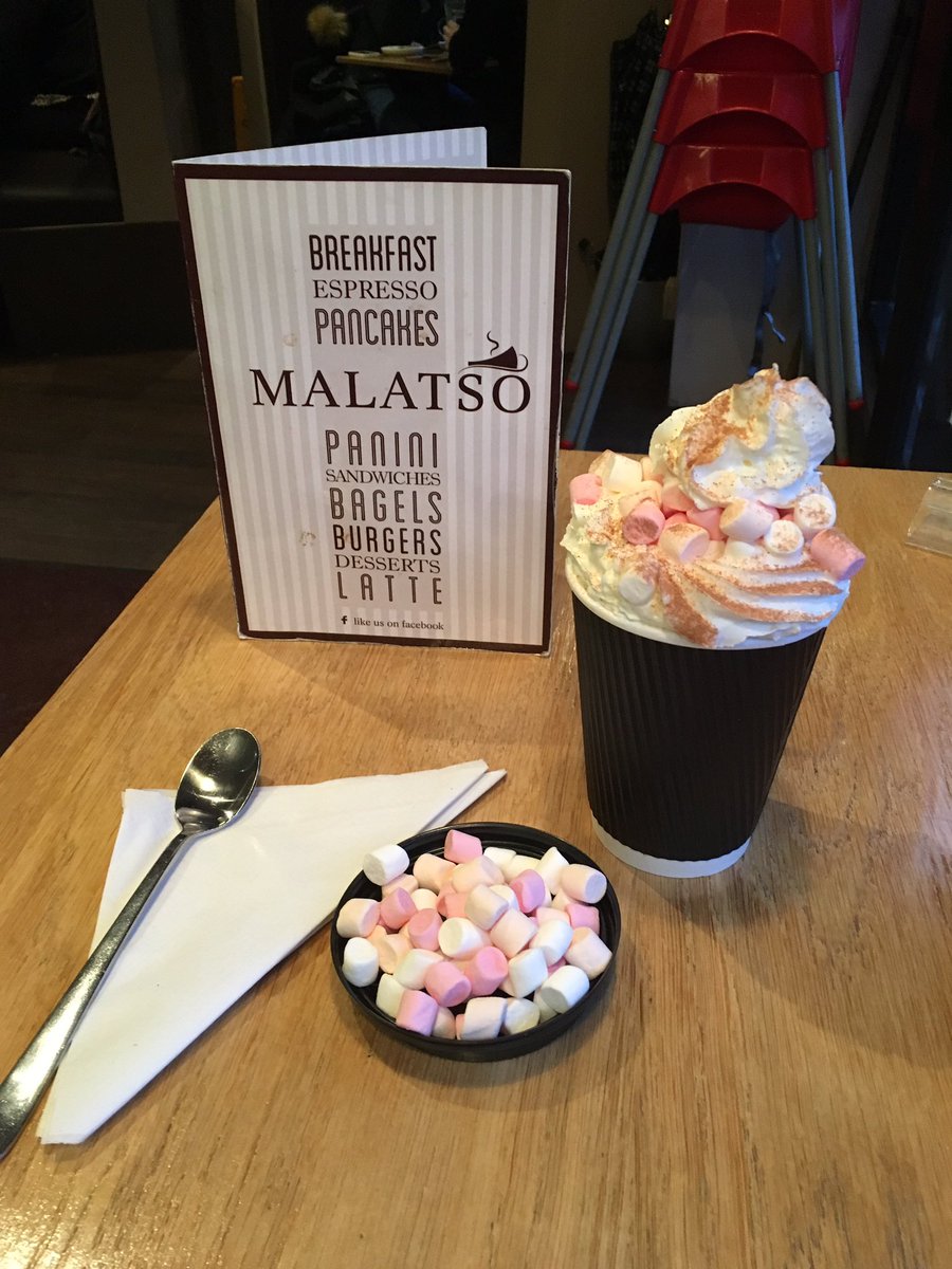 joyhuntertweets's tweet photo. @Malatso ... now that's how I do a hot chocolate 👍🏼 https://t.co/1sc5vR0tLG