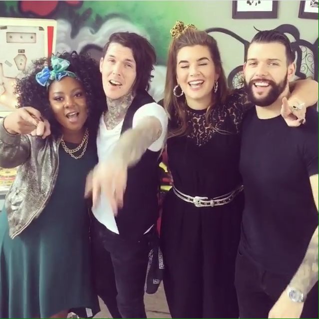 Team is back tomorrow night, <a href="/E4TattooFixers/">Tattoo Fixers Extreme</a> channel E4, 9pm #TattooFixers <a href="/JayTAT2/">Jay Hutton</a> <a href="/sketchreppinink/">Sketch reppin ink</a> <a href="/AlicePerrin13/">Alice Perrin</a> <a href="/MissPaisleyxo/">Paisley ☀️</a>