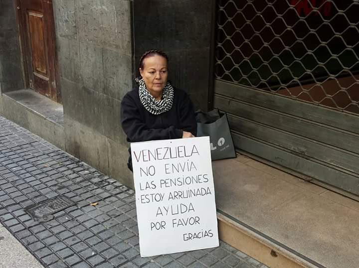 LuisaMontaa5's tweet photo. @OndaCero_es @julia_otero @JuanraLucas @carlos__alsina https://t.co/6NhBmNtdq2