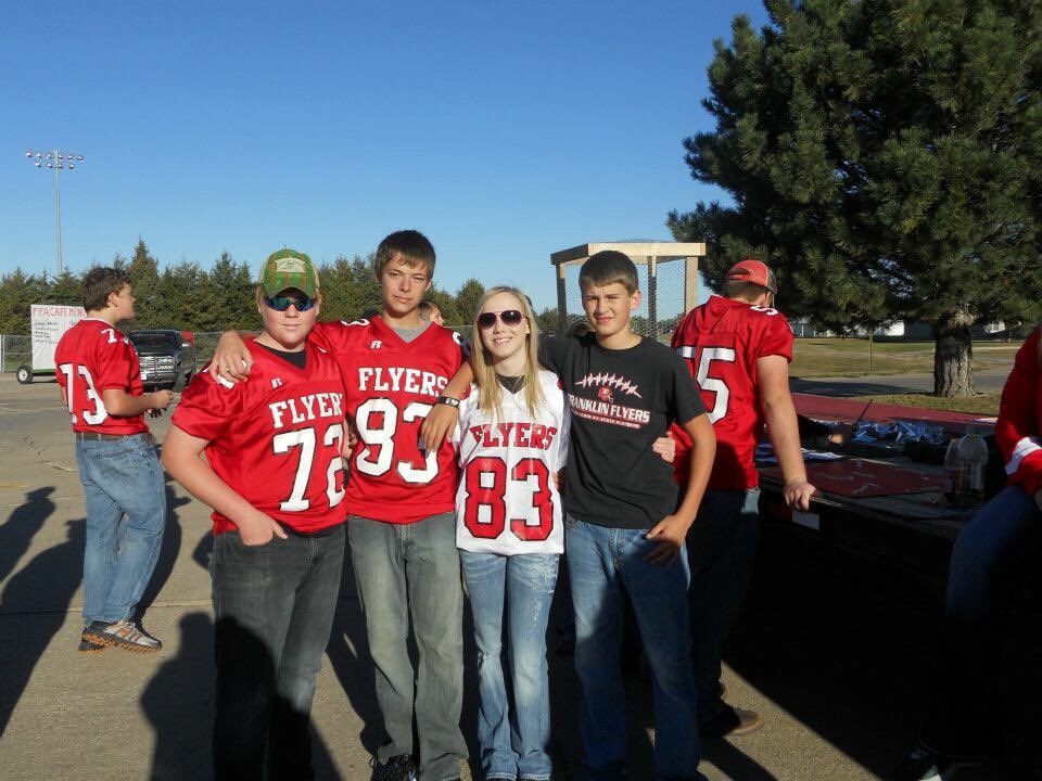 jasmynfries's tweet photo. Happy birthday in heaven, my friend. #wings4seth 💙💙💙 https://t.co/eJNQLTCcah