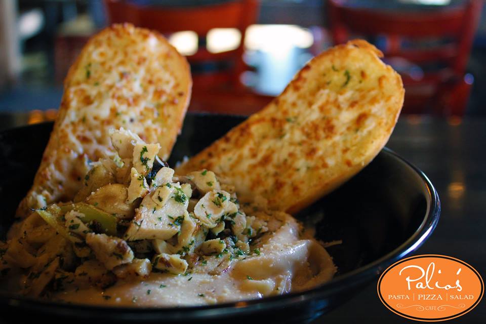 PaliosRowlett's tweet photo. Having trouble keeping up with #MondayBlues? 
No worries! We can help!
Try our scrumptious #ChickenAlfredo to pump it up!! #PaliosPizza https://t.co/JVU9Ksn89s