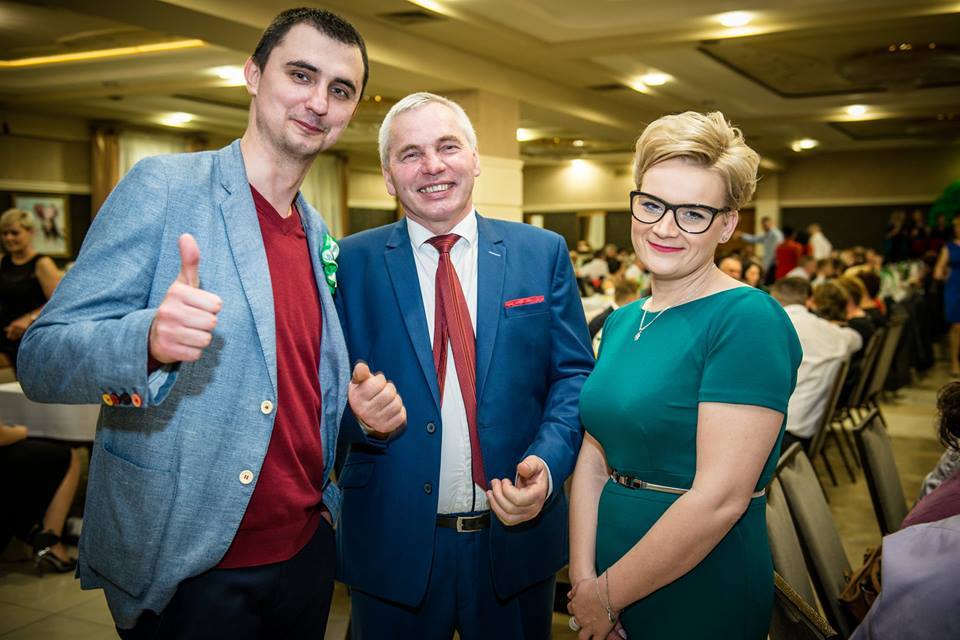 orlikowski_jar's tweet photo. Zbyszek z #rolnikszukazony 3 gościem 4 Balu Chłopskiego organizowanego przez ZP @nowePSL Powiatu Chełmskiego #plotek https://t.co/bQwpiIK2zN https://t.co/KHu49Vdg1D