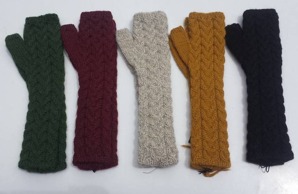 Awamaki's tweet photo. A sneak peak at our new collection colors! The design team is working hard for our big spring reveal... #Awamaki #e… https://t.co/EReo7V0gaA