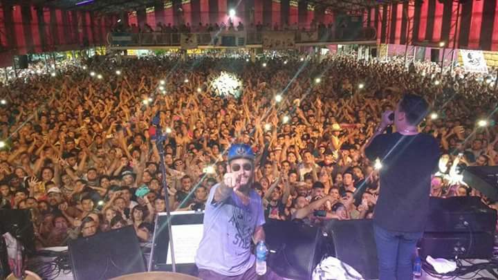 CarpadelaMusica's tweet photo. GRACIAS!! @UlisesBuenoSOY @ElPerro_Lucena @ElTigreMarcelo @sonido_pitydj @leolucalocutor @BeeliiFernandez @angeliklocutora @ROSALIA2014hot https://t.co/tDnGlh67cH