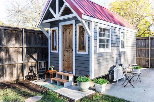 realtinyhouse's tweet image. The 180 Sq Ft "Urban Craftsman" Tiny Home in Florida