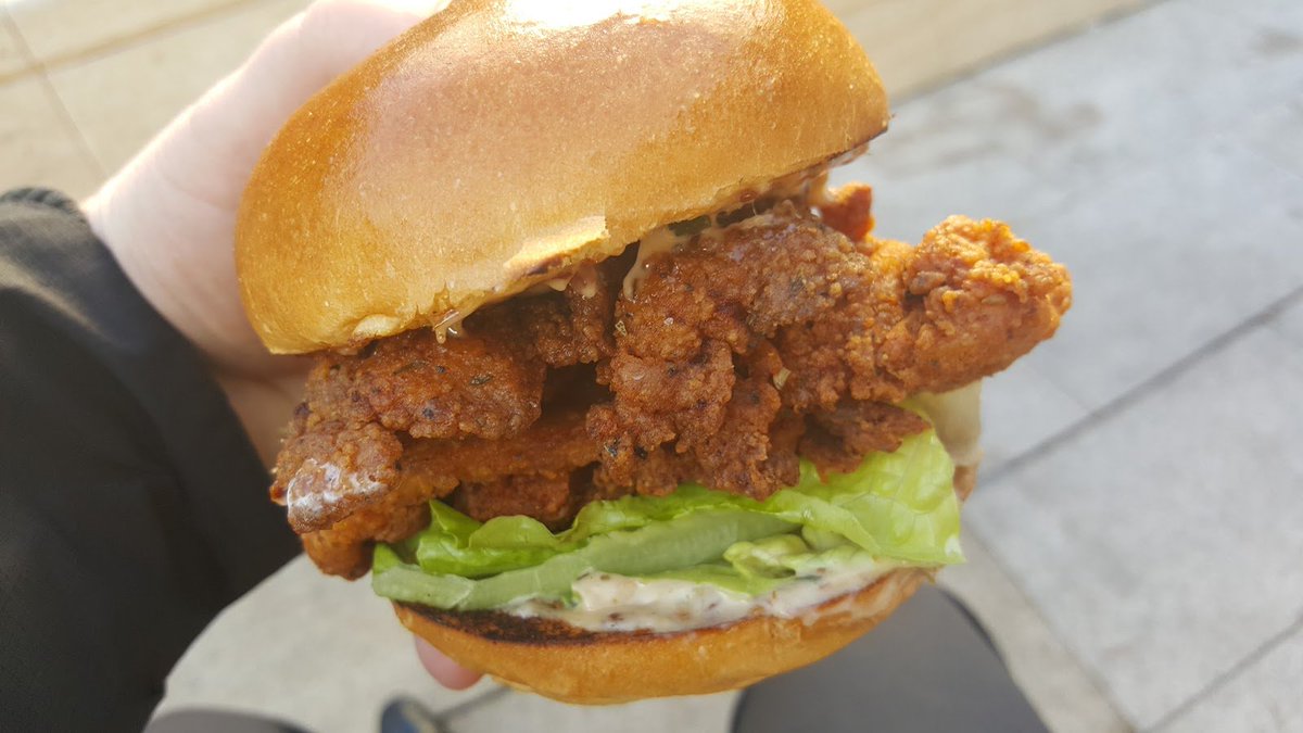 HamburgerMe's tweet photo. Check. It. Out. Buttermilk fried chicken burger...and you can get it at Broadgate Circle tomorrow: https://t.co/atT2hclp4o https://t.co/8txiym20CO