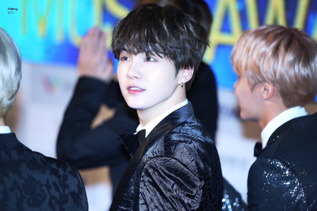 dncetrades's tweet photo. I'm so in love with Min Yoongi https://t.co/vZjuBX4E6V