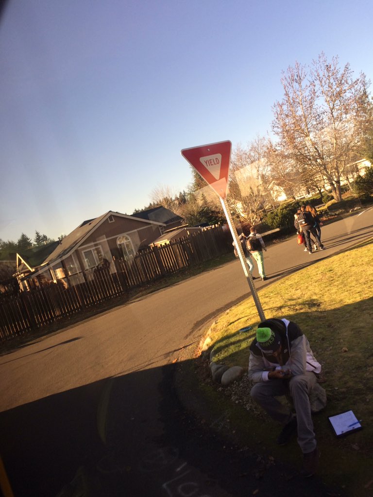SchnellBogen's tweet image. #yieldsign