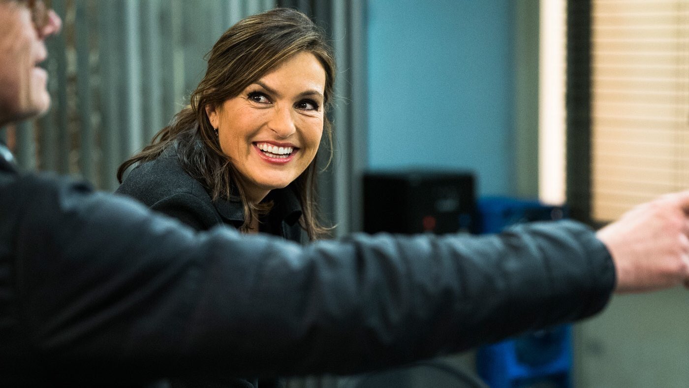 \"Mariska Hargitay tá nos trends quem é Mariska Hargitay?\"

HAPPY BIRTHDAY MARISKA 