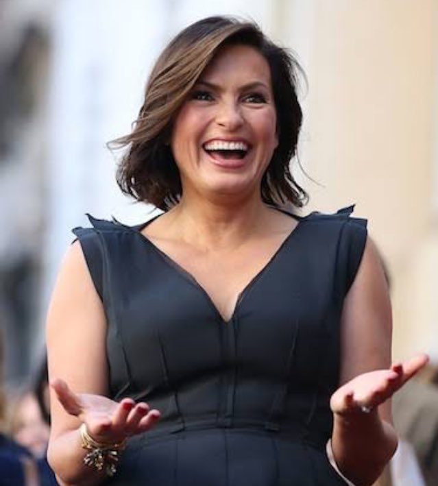 A talentosa atriz Mariska Hargitay completa hoje 53 anos de vida!
Happiness  HAPPY BIRTHDAY MARISKA 