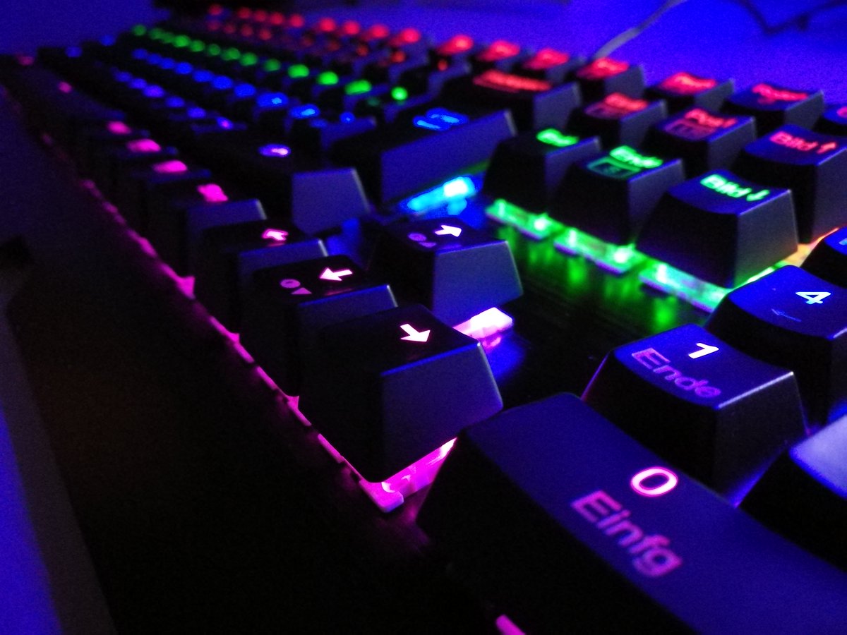 bjoerntestet's tweet image. Neue Gamingtastatur im Test. Diesmal von der unbekannten Firma #Kingtop. #björntestet #hardwaretest #gamingtastatur #gaming #tastatur