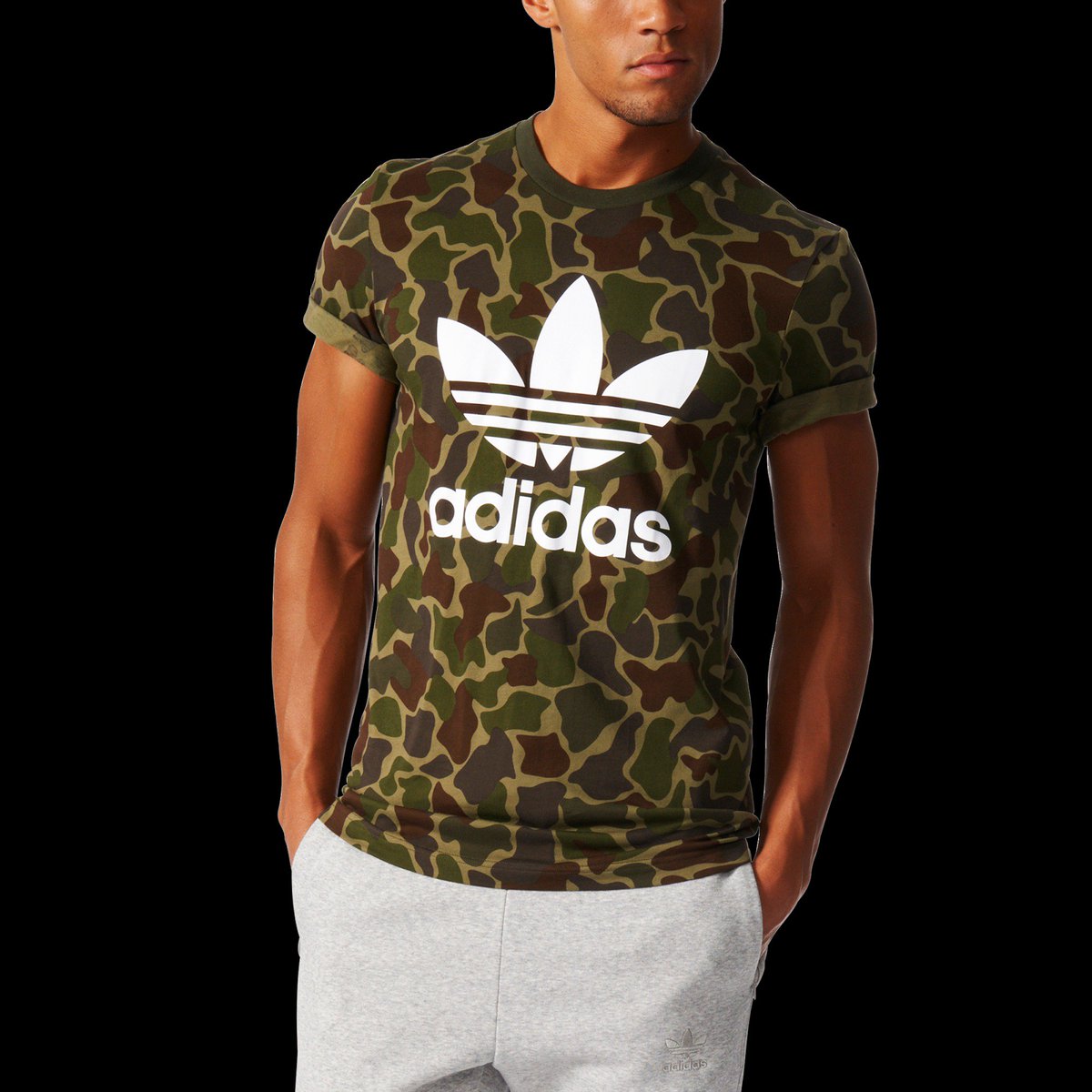 endstreet52's tweet photo. Zapatilla TUBULAR SHADOW ADIDAS color beig, Sudadera, Camiseta y Bermuda de camuflaje colección 2017... https://t.co/AEU4E2XXH6