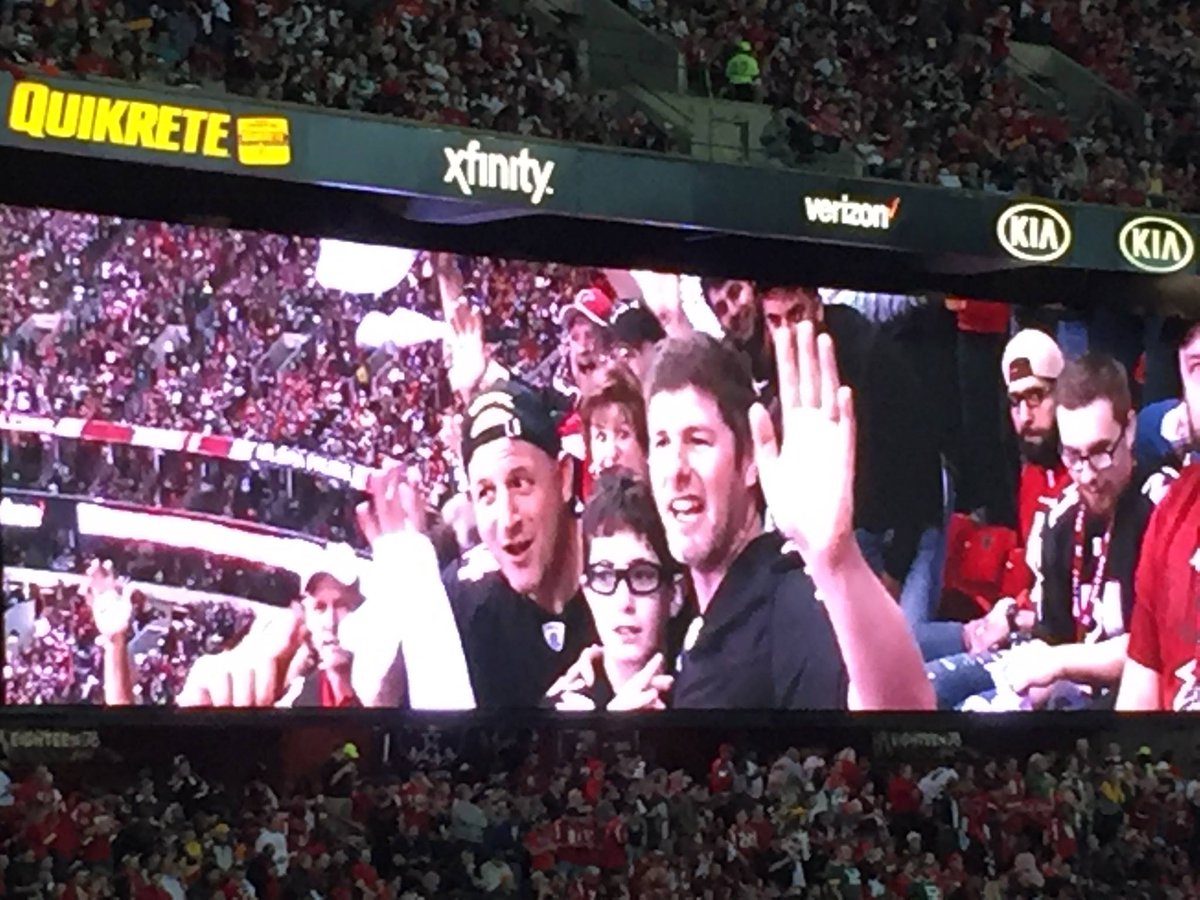 mLevelLearning's tweet image. Nothing forecasts an awesome week like your CEO making the jumbotron at the #AtlantaFalcons game!! LET&apos;S GO #Atlanta #riseup #inbrotherhood