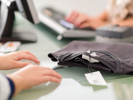 Ecouterre tweet media