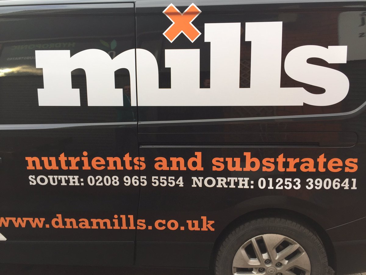 <a href="/DNAMills/">Mills Nutrients UK</a> came to see us with Millie today. Can't stay away now they've managed to land pride of place on 3 full shelves 😜👊🏼💚 #Hydroponics